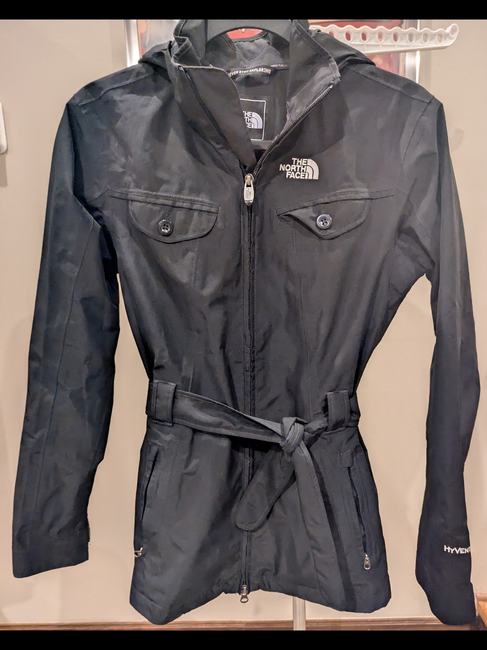 $50 The North Face Size S - HyVent Belted Trench Jacket Black Cargo EUC